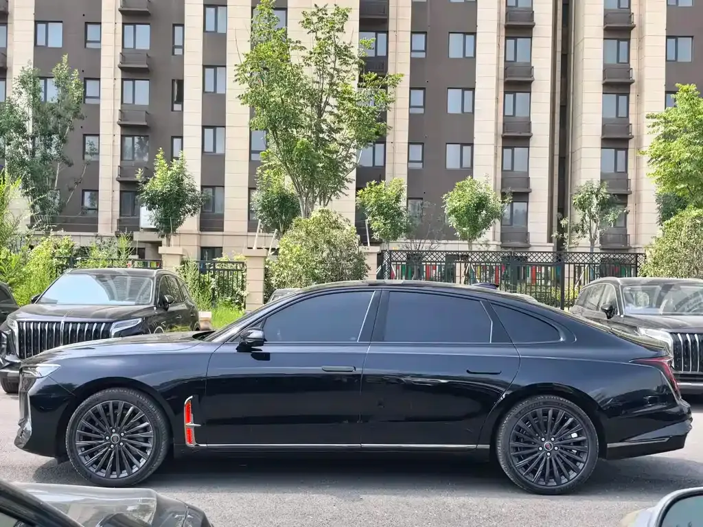 Hongqi H9 — фото 6