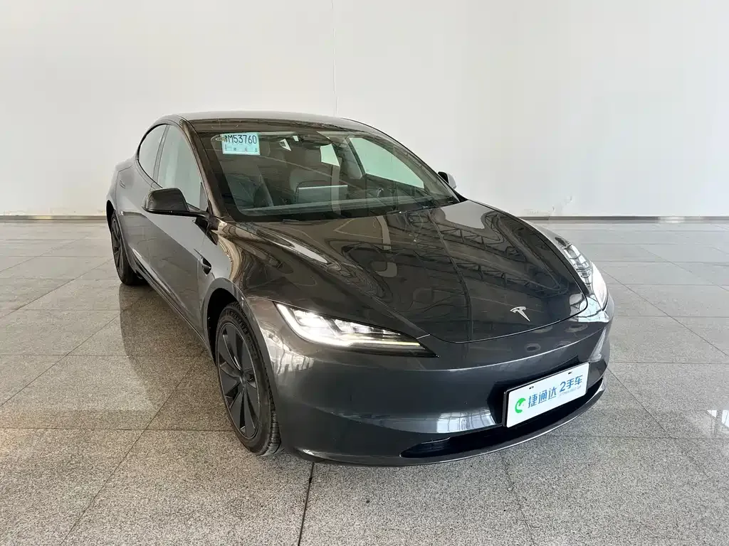 Tesla Model 3 — фото 7