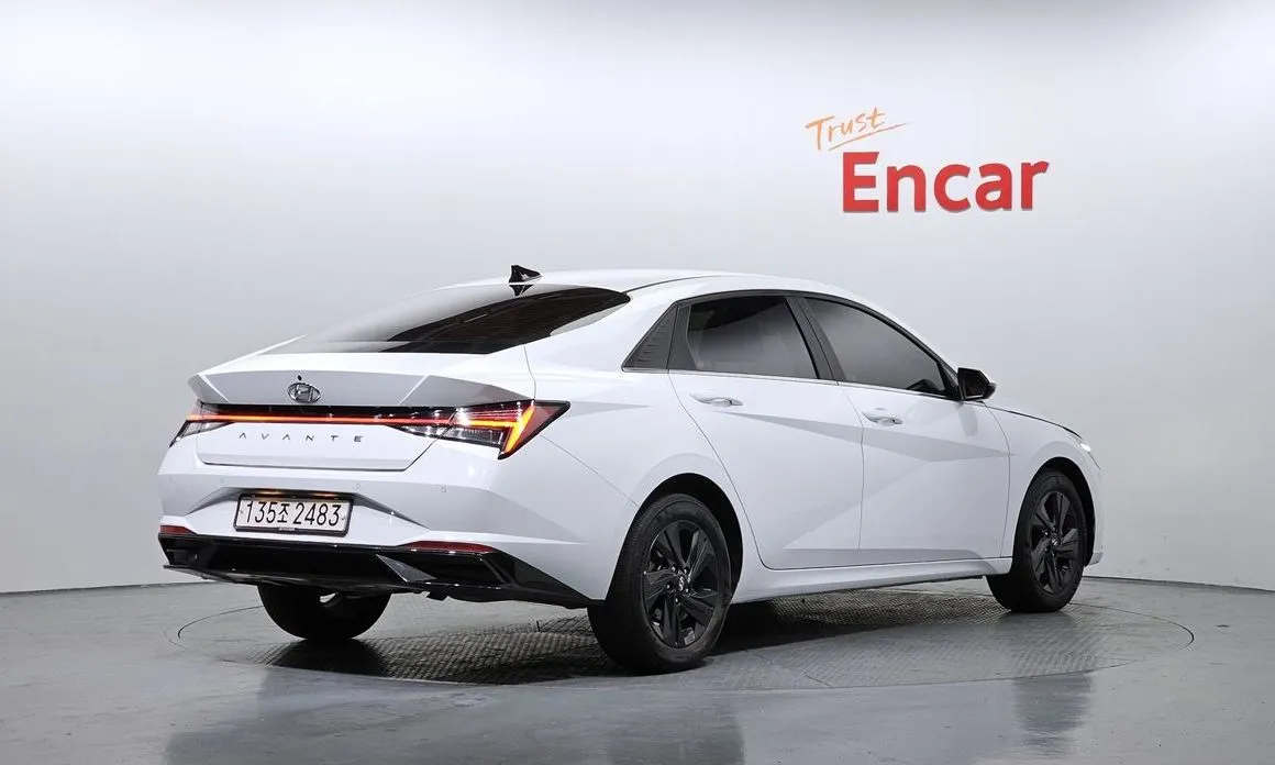 Hyundai AVANTE — фото 4