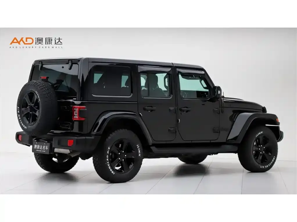 Jeep Wrangler — фото 7