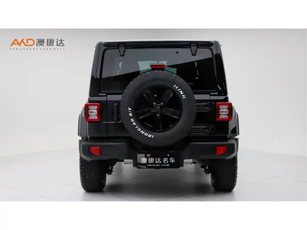 Jeep Wrangler — фото 6