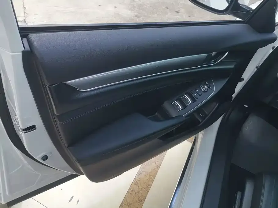 Honda Accord — фото 4