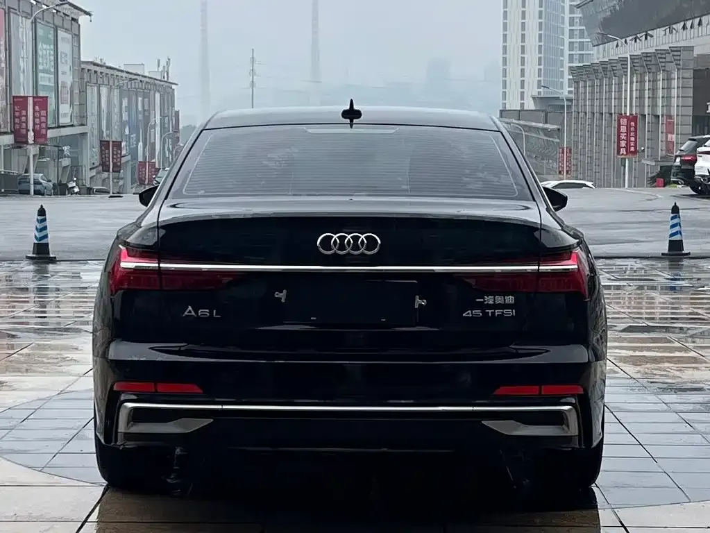 Audi A6L — фото 7