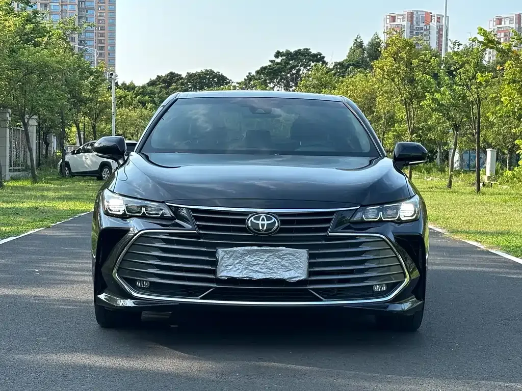 Toyota Avalon — фото 5