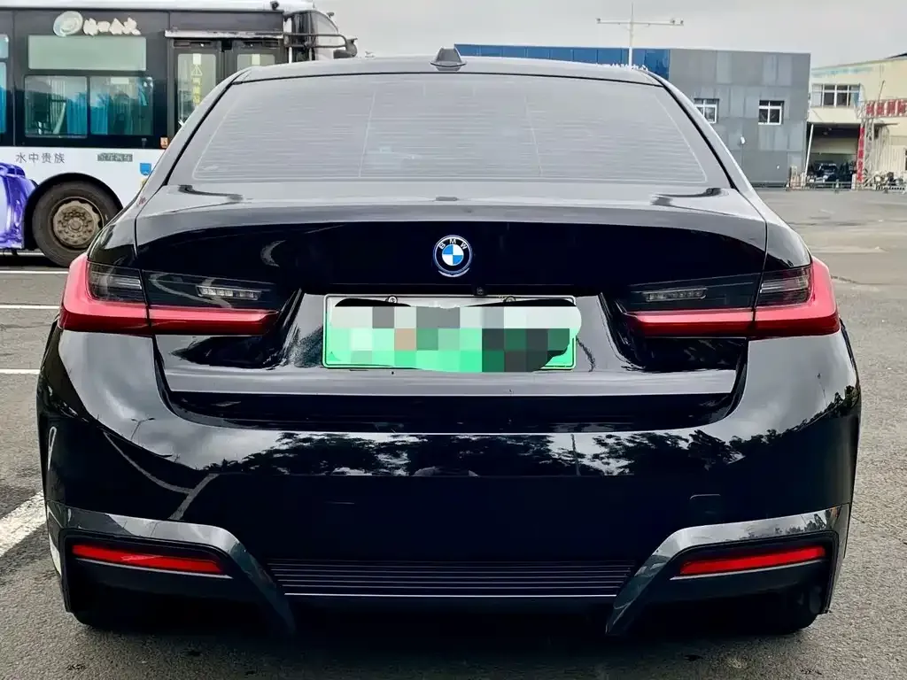 BMW i3 — фото 8