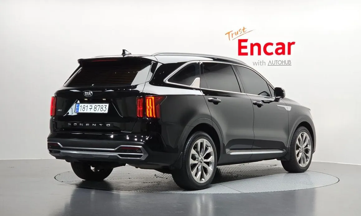 Kia Sorento — фото 6