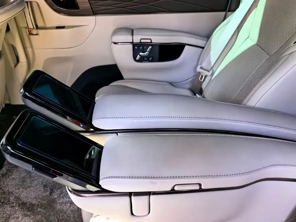 Toyota Vellfire — фото 7