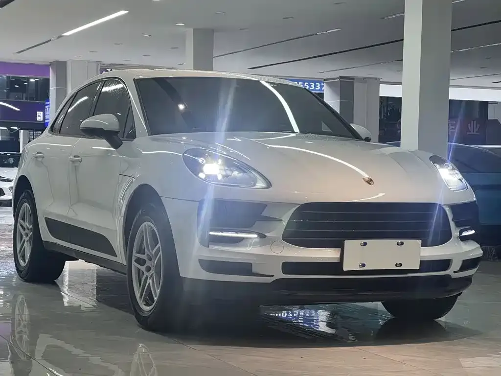 Porsche Macan — фото 9