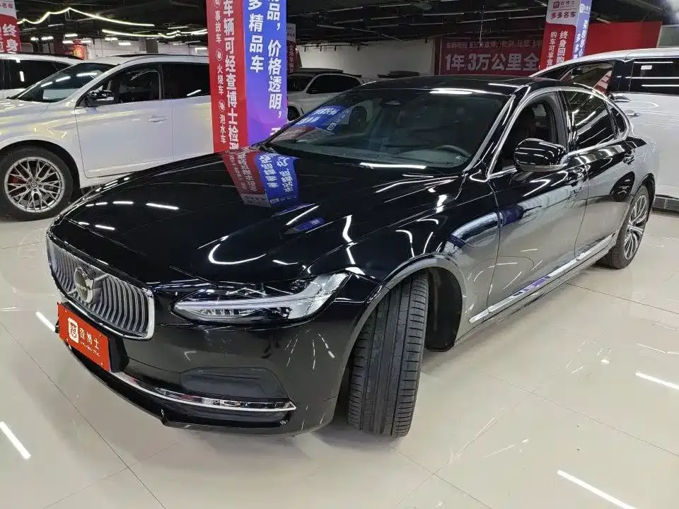 Volvo S90 — фото 1