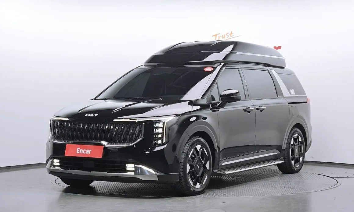 Kia Carnival — фото 1