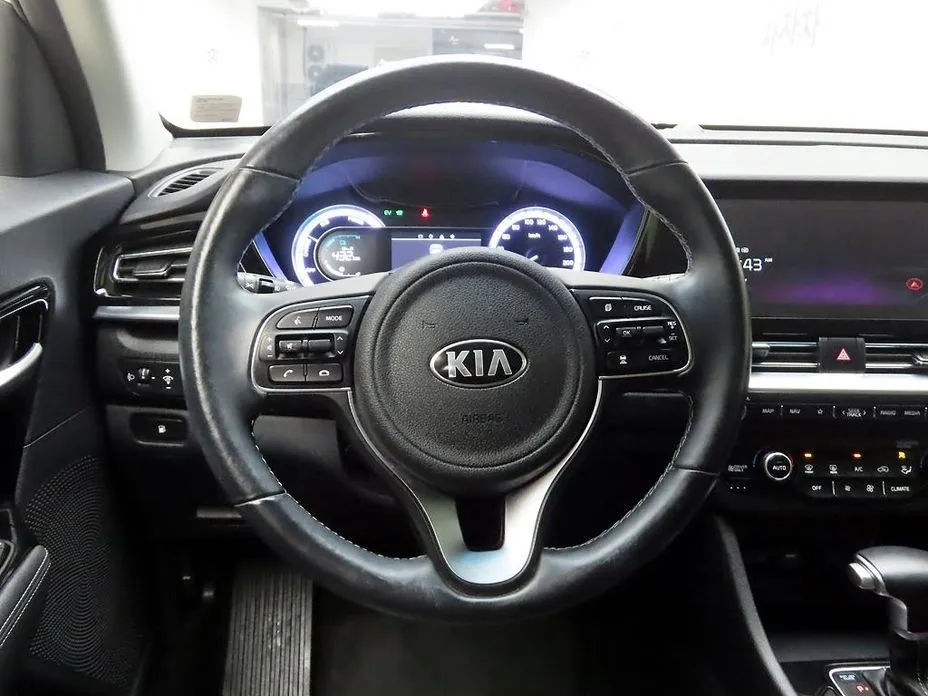 Kia Niro — фото 5