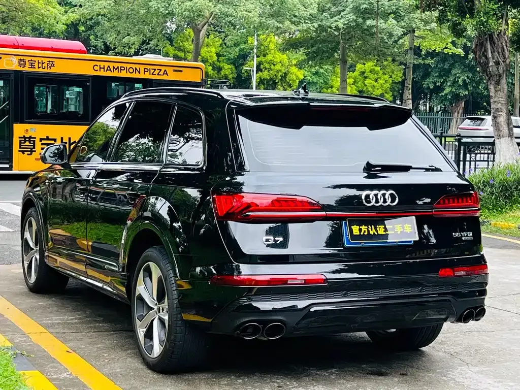Audi Q7 — фото 4
