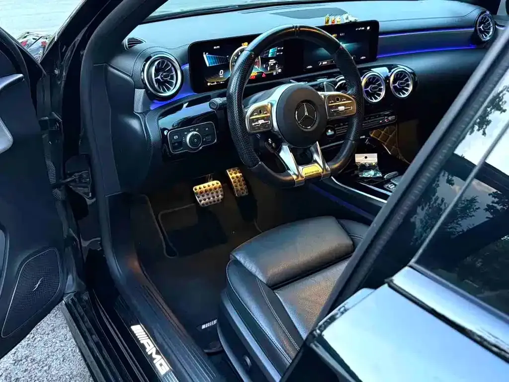 Mercedes-Benz A-Class AMG — фото 4