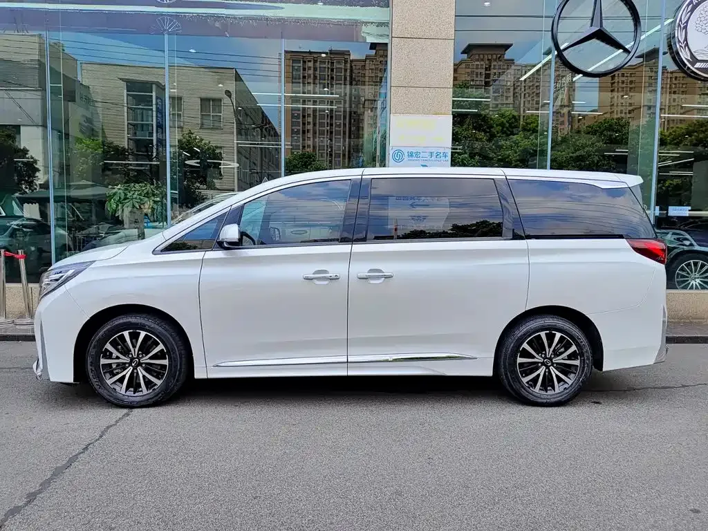 GAC Motor Trumpchi M8 — фото 10