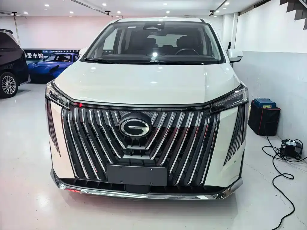 GAC Motor Trumpchi M8 — фото 9