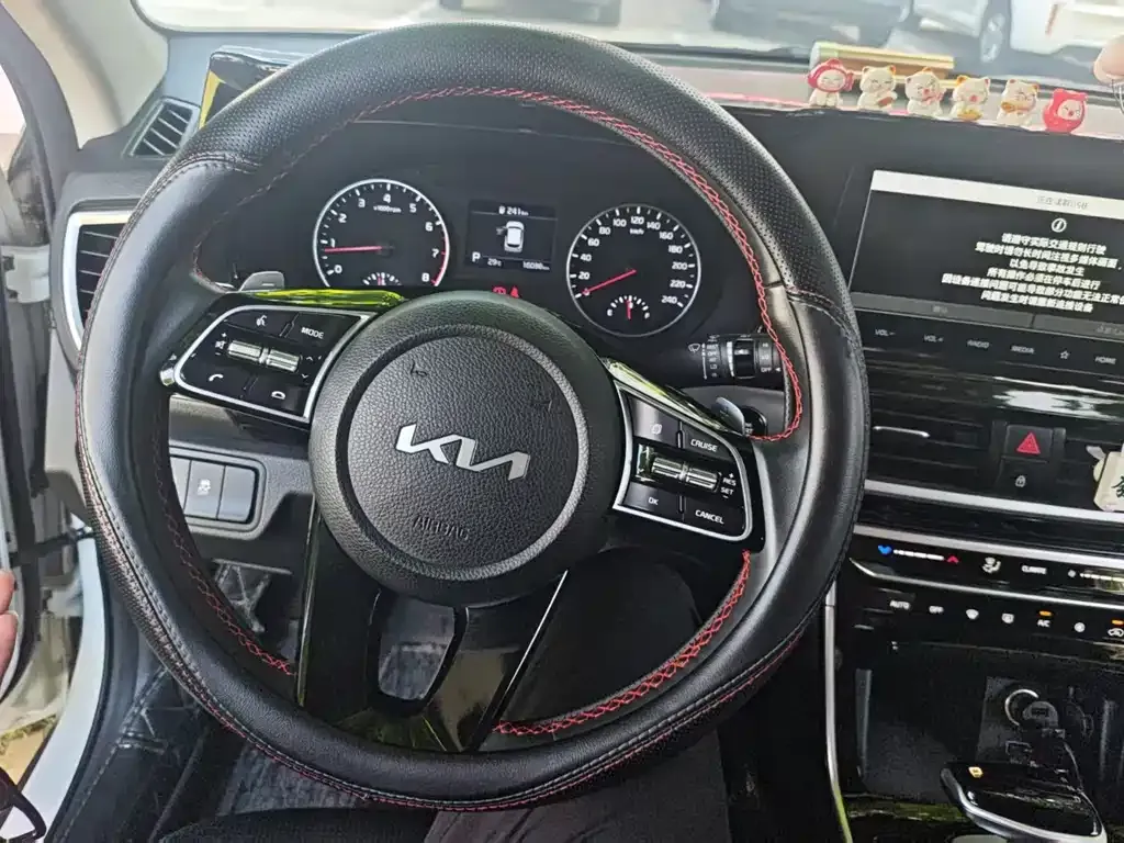 Kia KX3 — фото 5