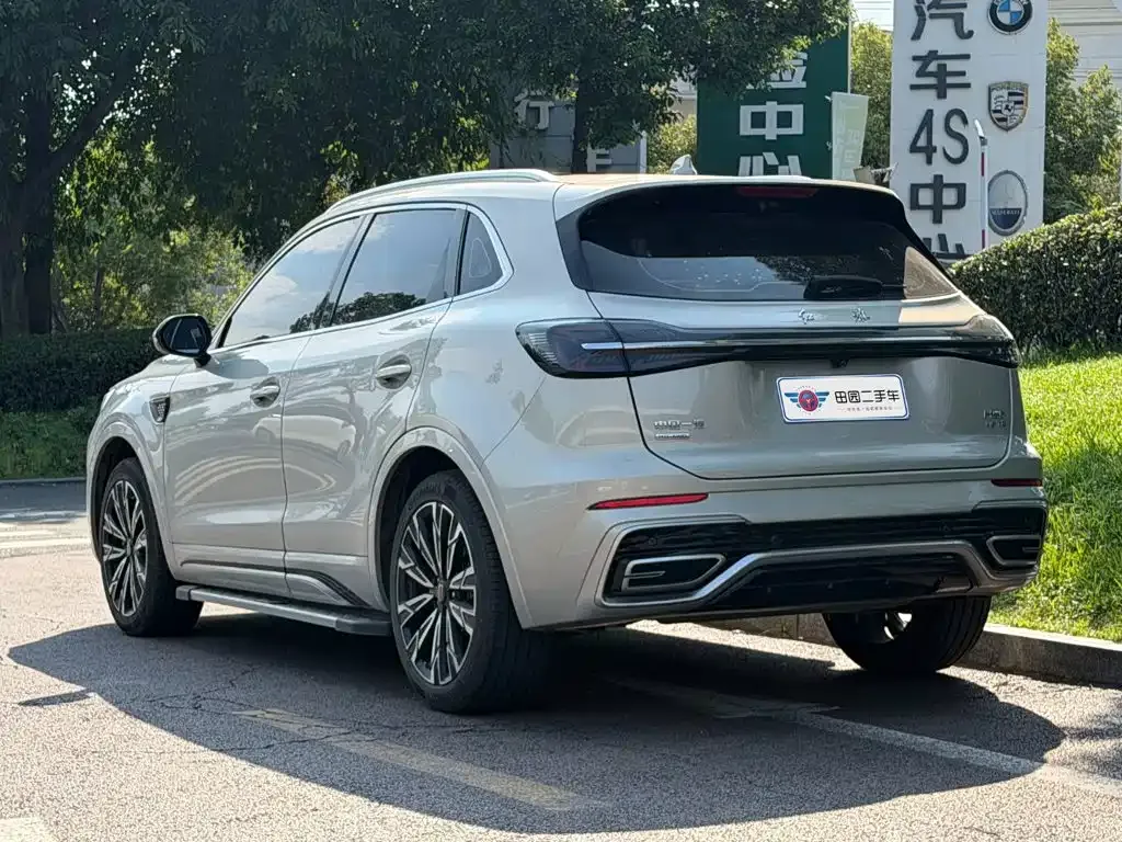 Hongqi HS5 — фото 4