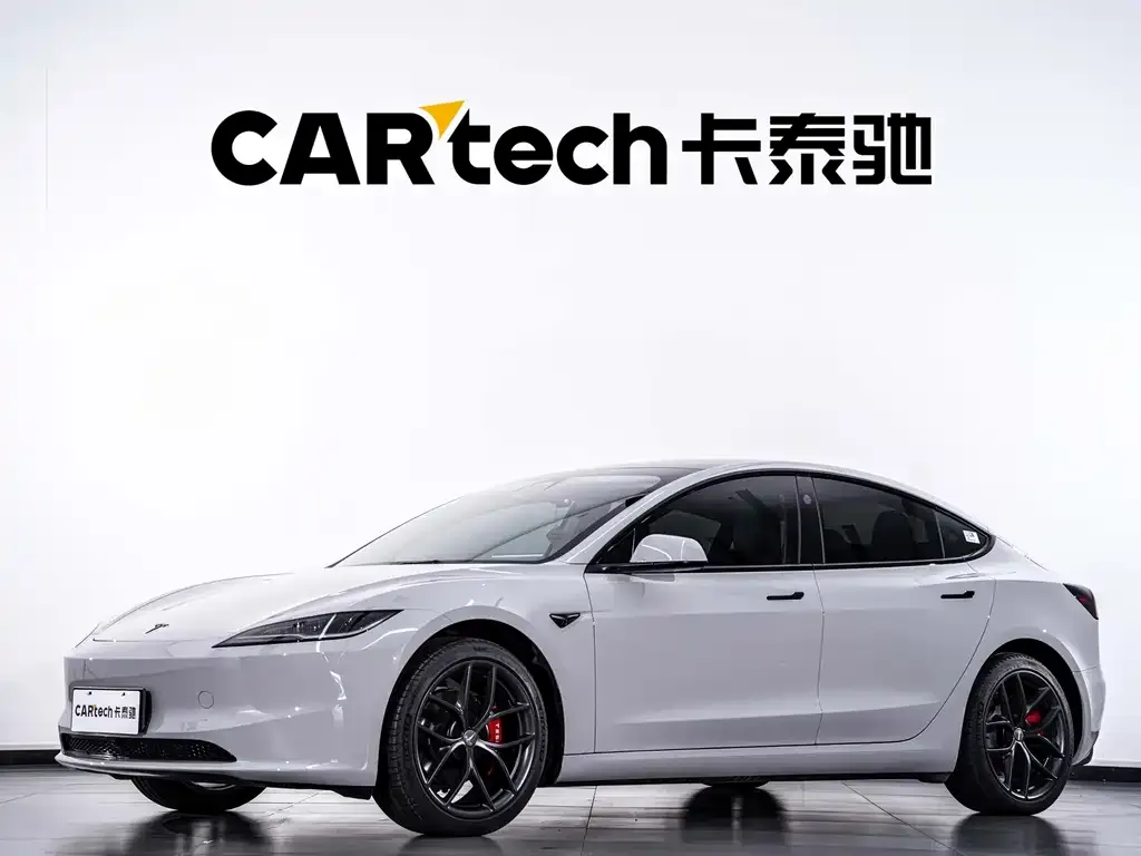 Tesla Model 3 — фото 1