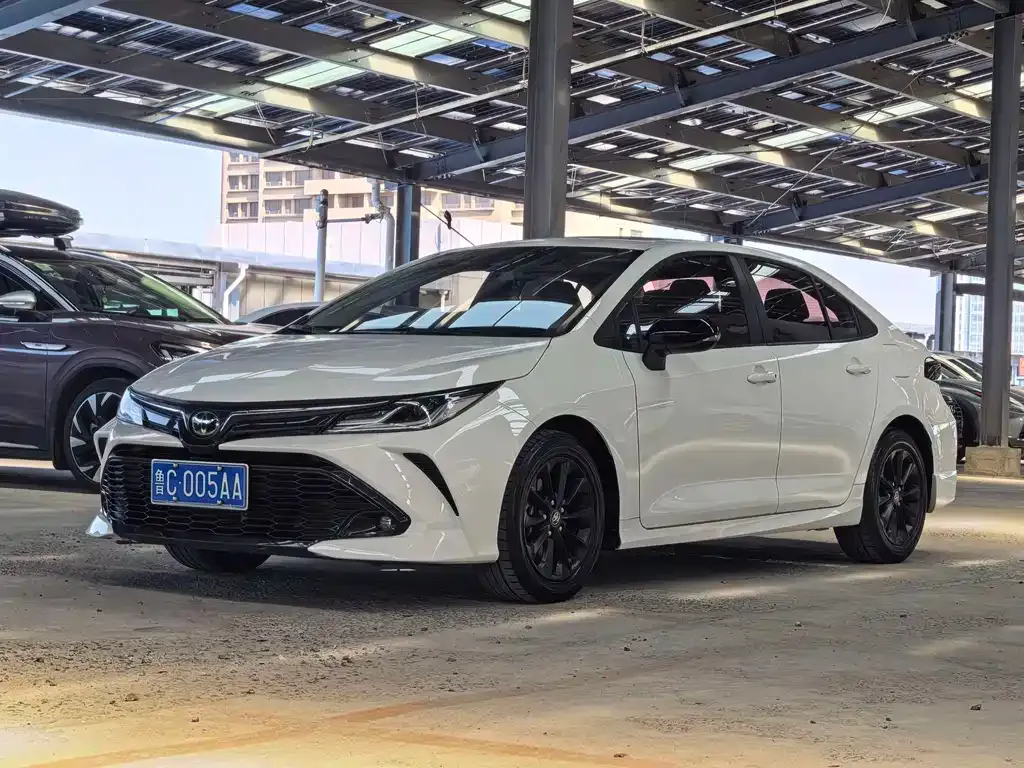 Toyota Corolla — фото 1