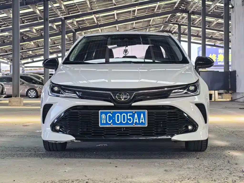 Toyota Corolla — фото 3