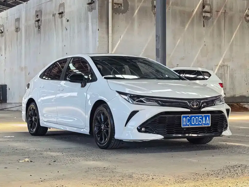 Toyota Corolla — фото 6