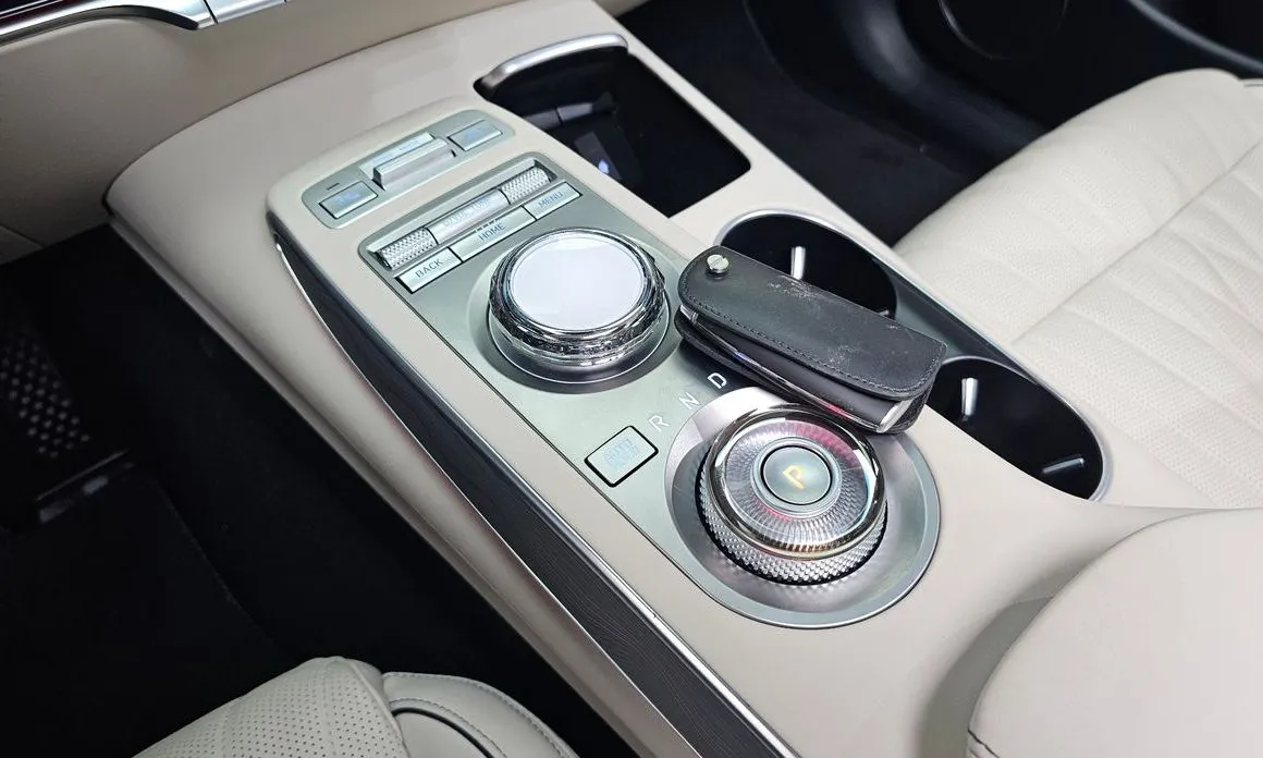 Genesis GV70 — фото 10