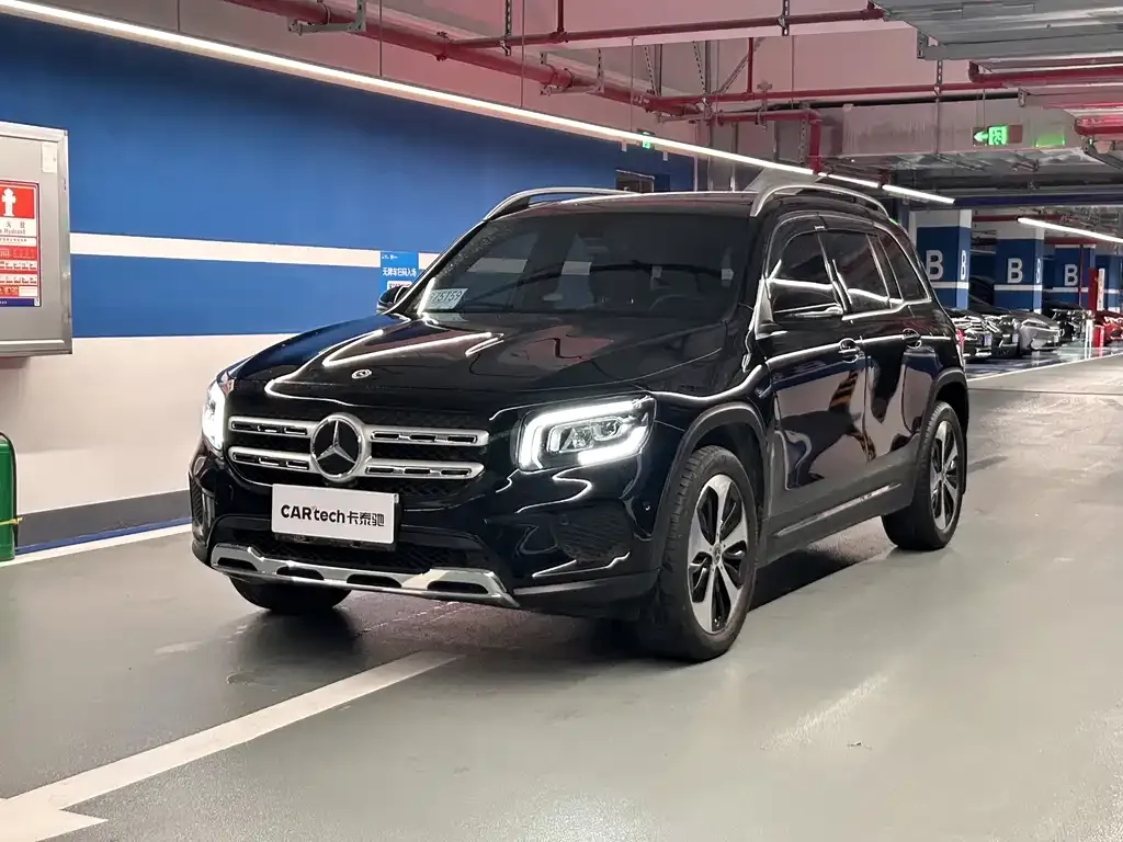 Mercedes-Benz GLB — фото 1
