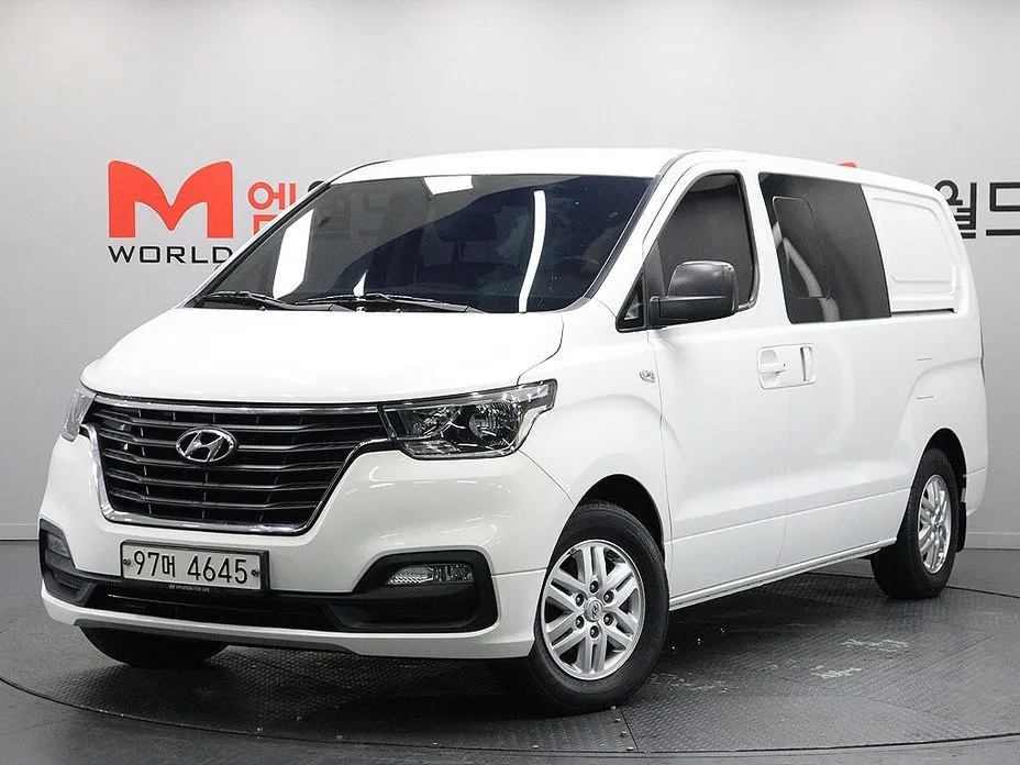 Hyundai Starex — фото 1
