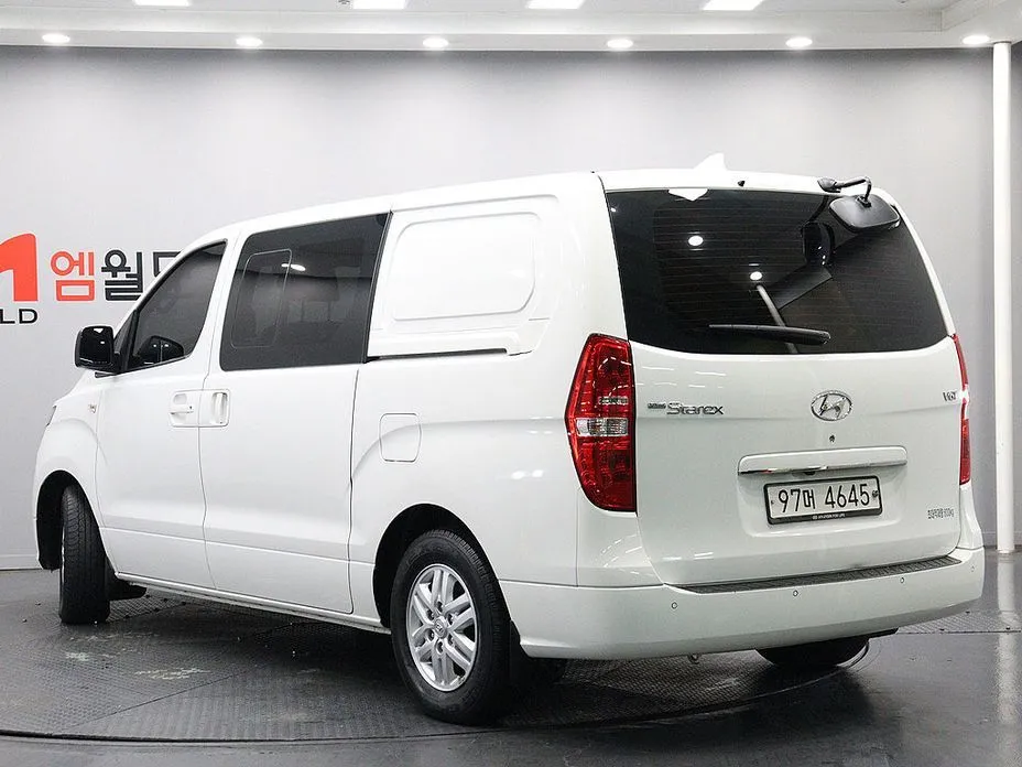Hyundai Starex — фото 9