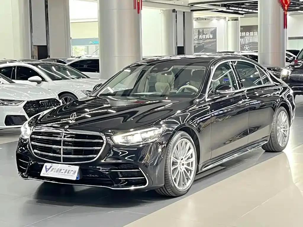 Mercedes-Benz S-Class — фото 1