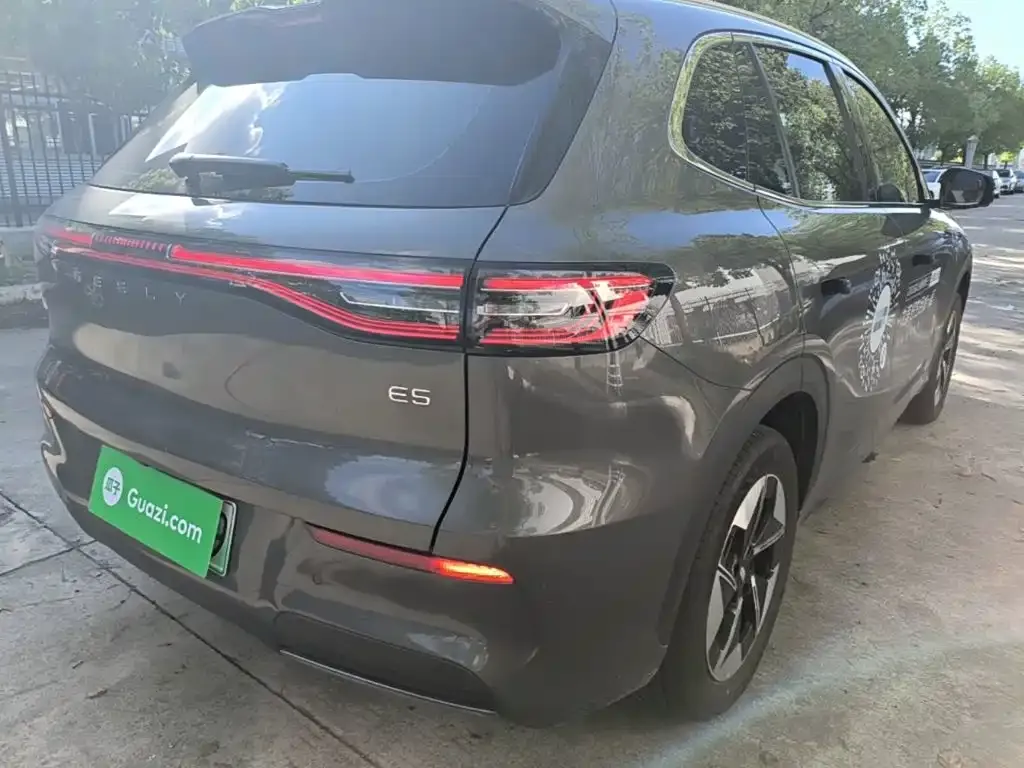 Geely Galaxy E5 — фото 10