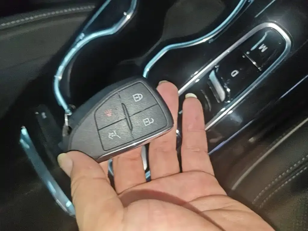 Buick Envision Plus — фото 2