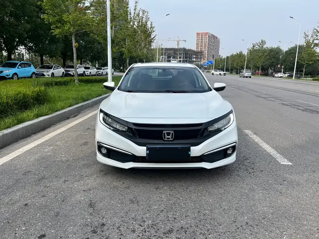 Honda Civic — фото 7