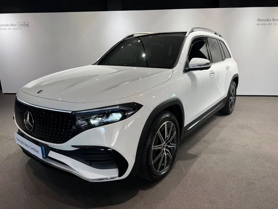 Mercedes-Benz EQB — фото 1