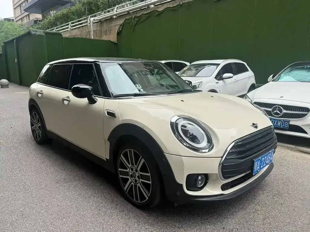 MINI Clubman — фото 8