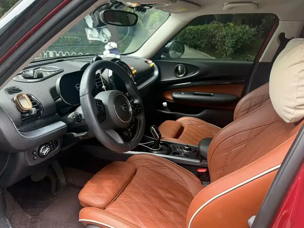 MINI Clubman — фото 5
