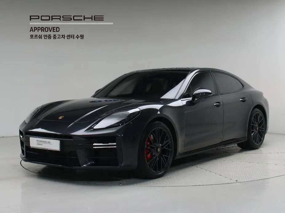 Porsche Panamera — фото 1