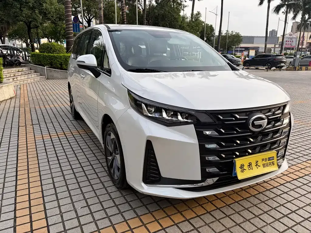 GAC Motor Trumpchi M6 — фото 10