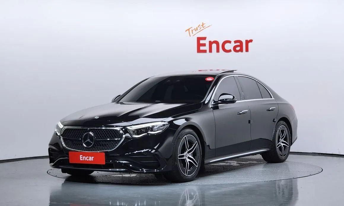 Mercedes-Benz E-Class — фото 1