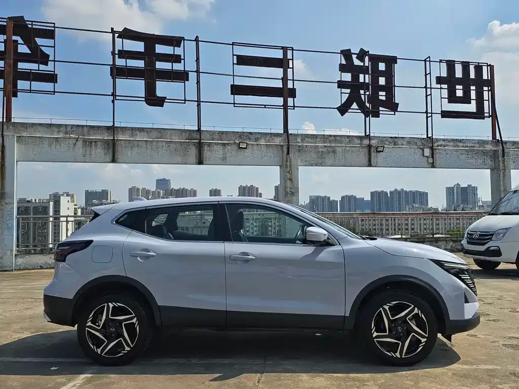 Nissan Qashqai — фото 3