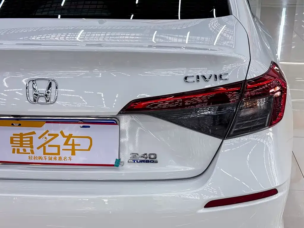 Honda Civic — фото 10