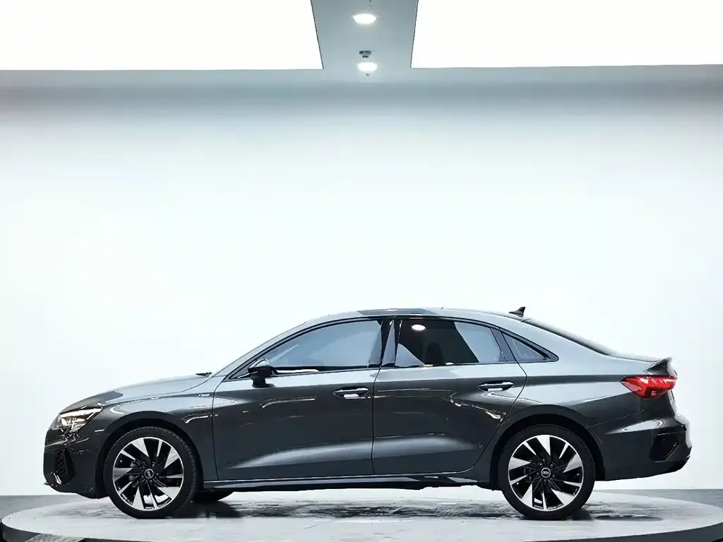 Audi A3 — фото 5