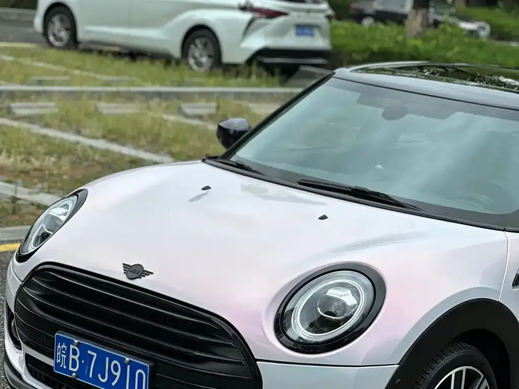MINI Clubman — фото 3