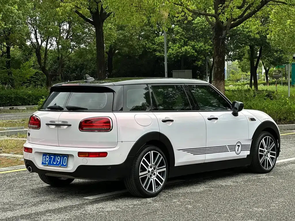 MINI Clubman — фото 10
