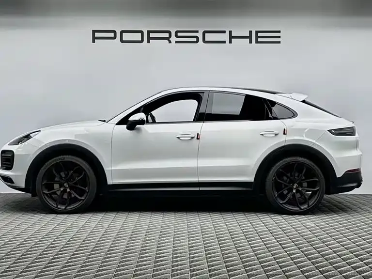 Porsche Cayenne — фото 7