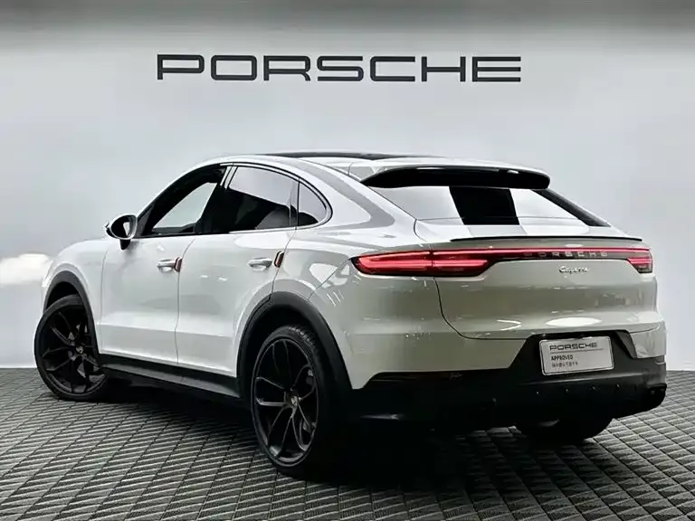 Porsche Cayenne — фото 3
