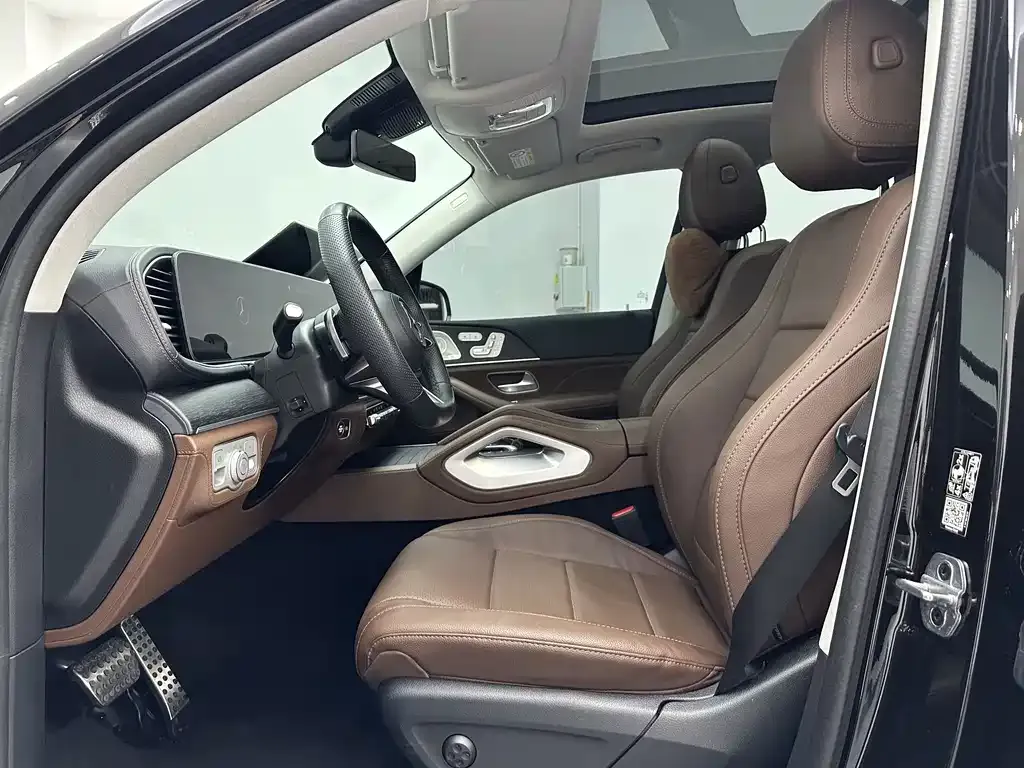 Mercedes-Benz GLS — фото 10