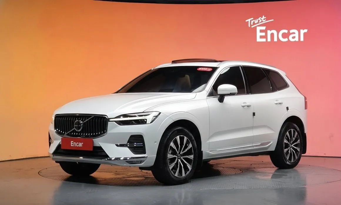 Volvo XC60 — фото 1