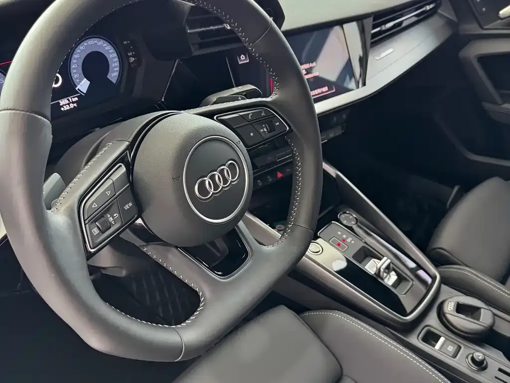 Audi A3 — фото 10