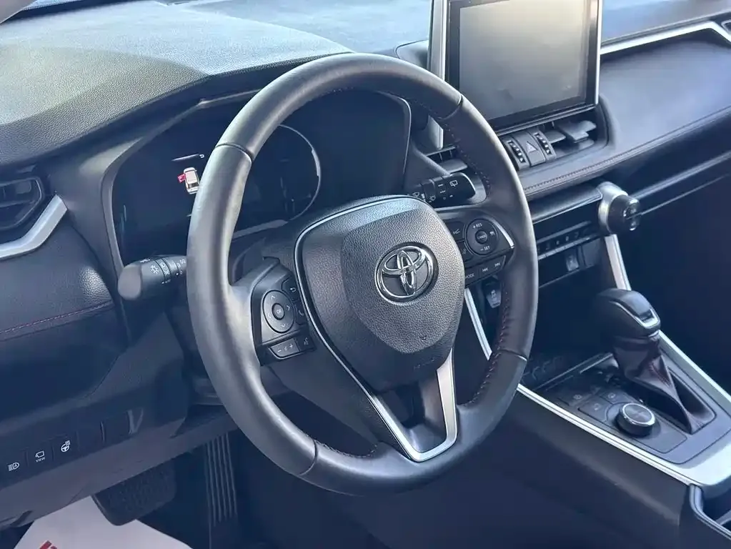 Toyota RAV4 Prime — фото 4